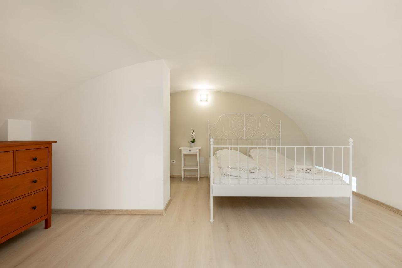 Apartmán B17 Bajcsy
